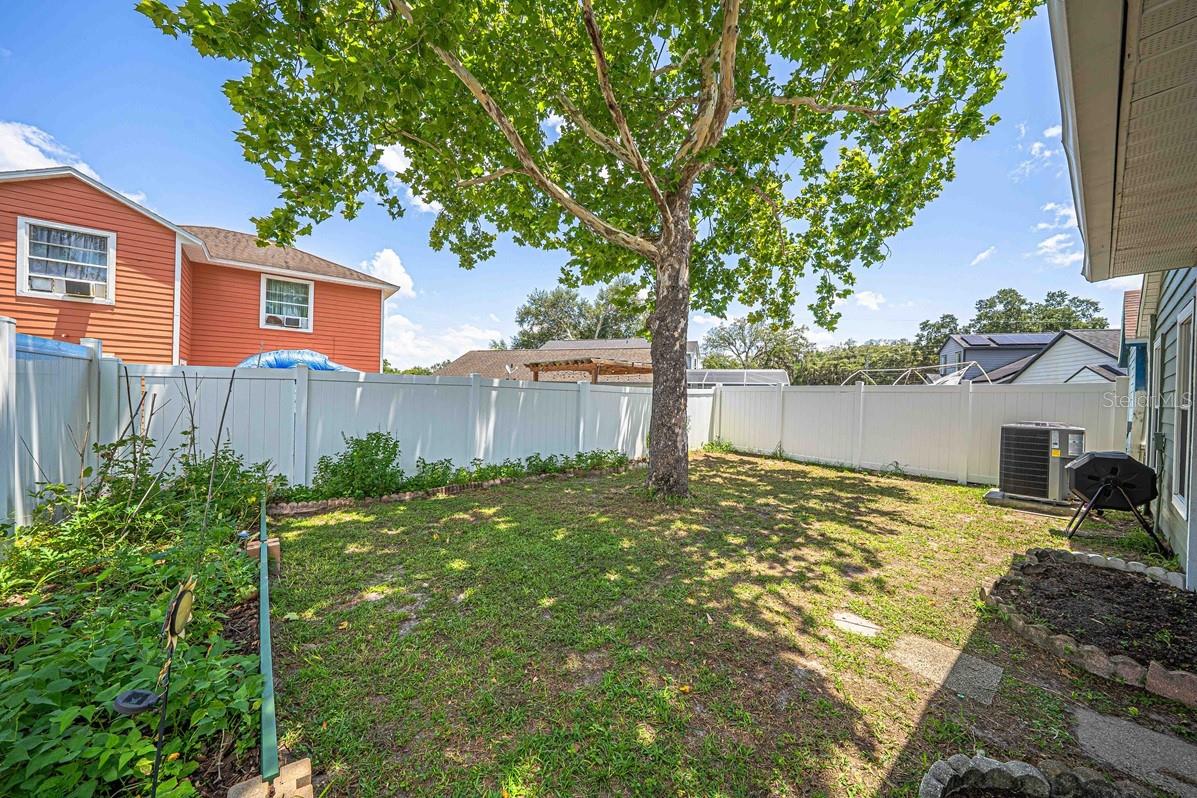 VICTORIA CHASE - Residential