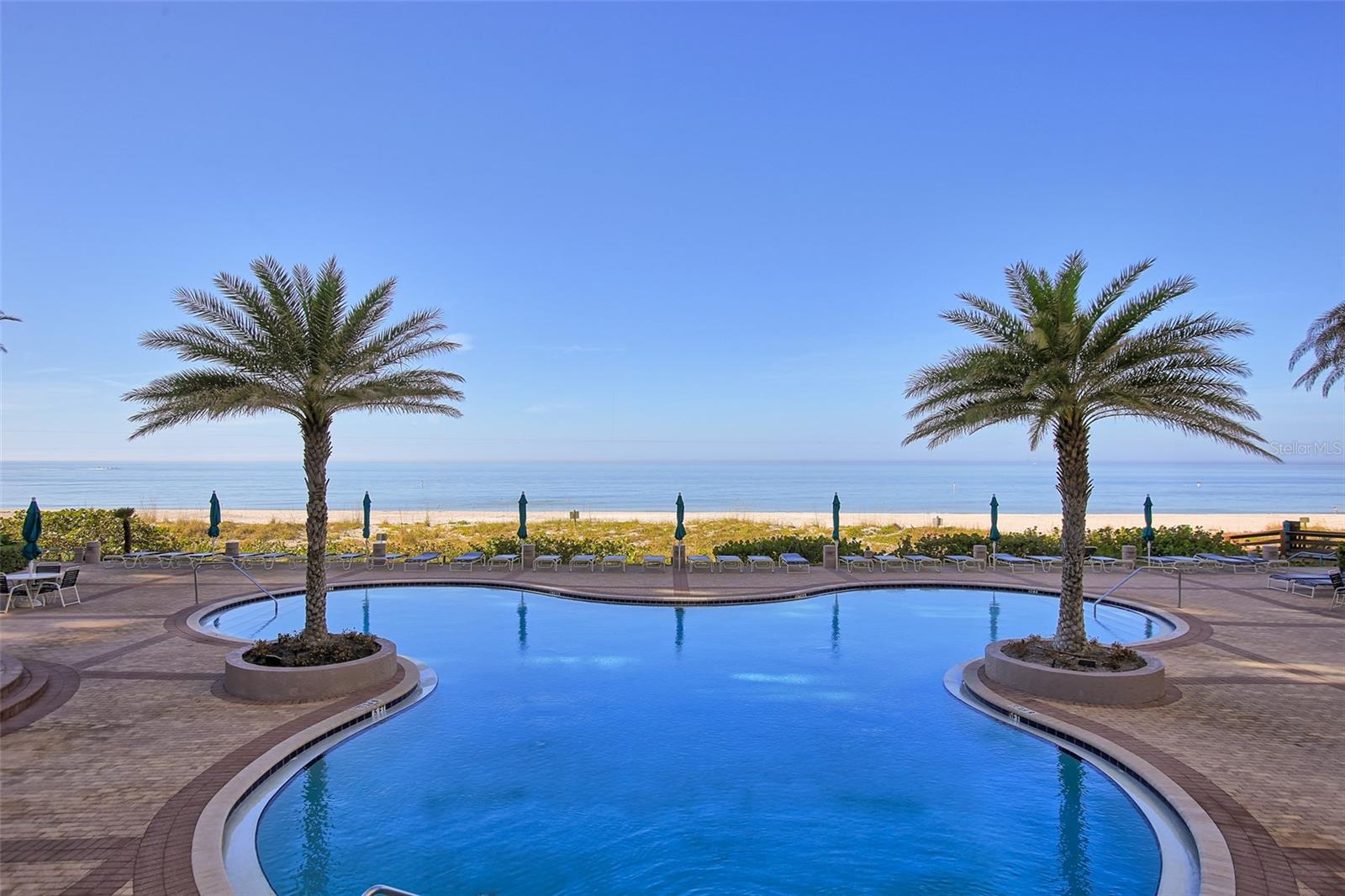 ULTIMAR THREE CONDO - Residential