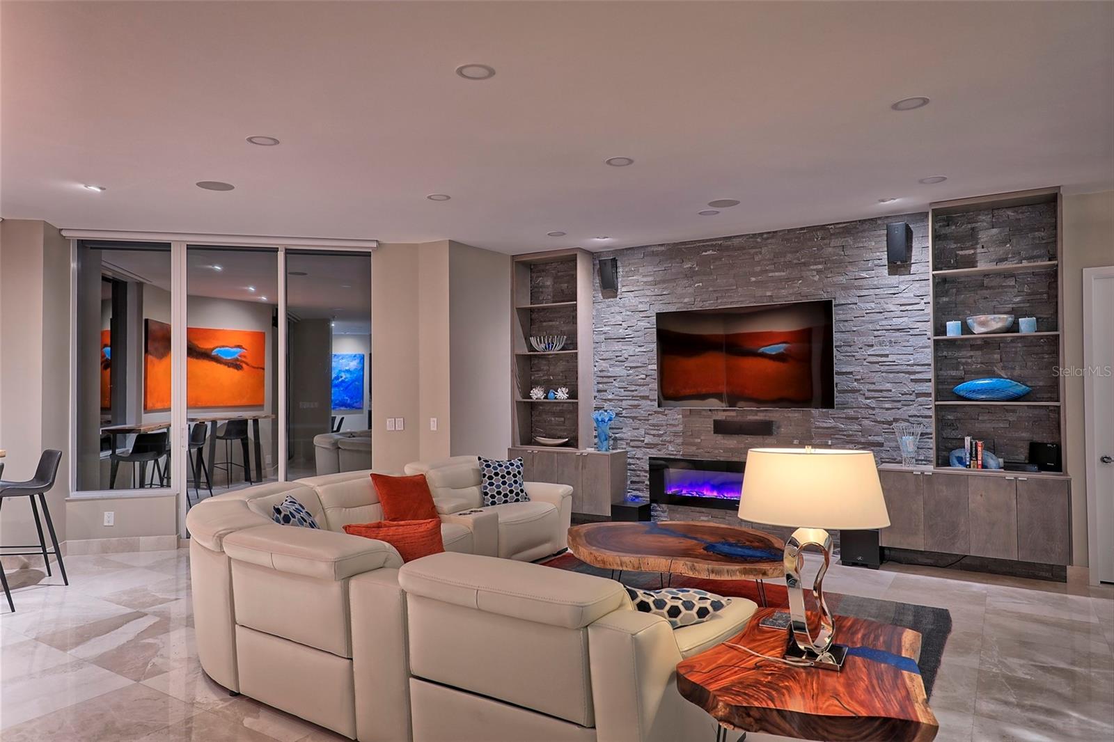 ULTIMAR THREE CONDO - Residential
