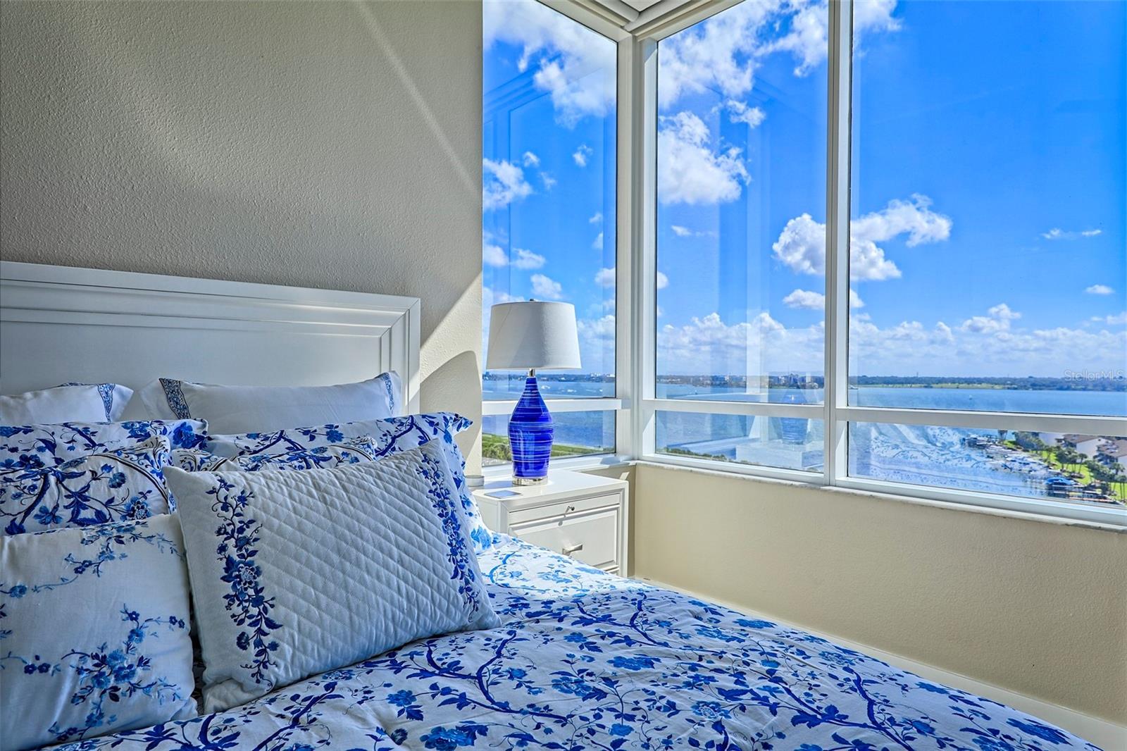 ULTIMAR THREE CONDO - Residential