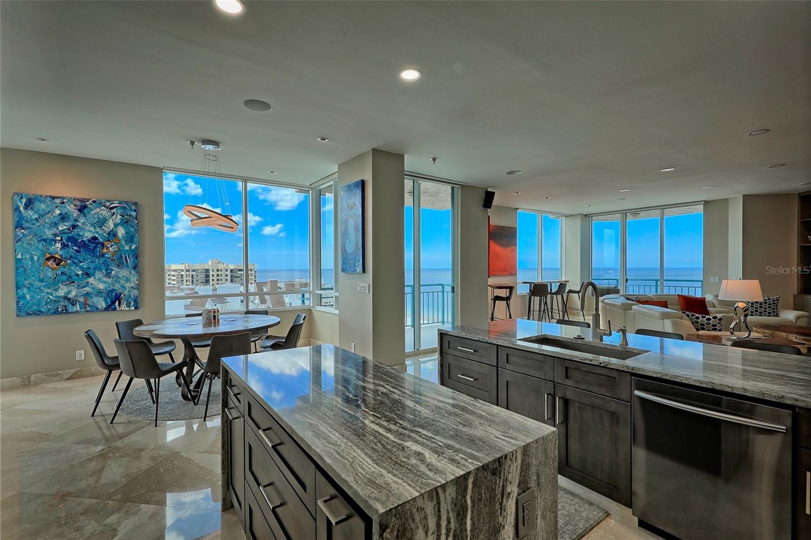 ULTIMAR THREE CONDO - Residential