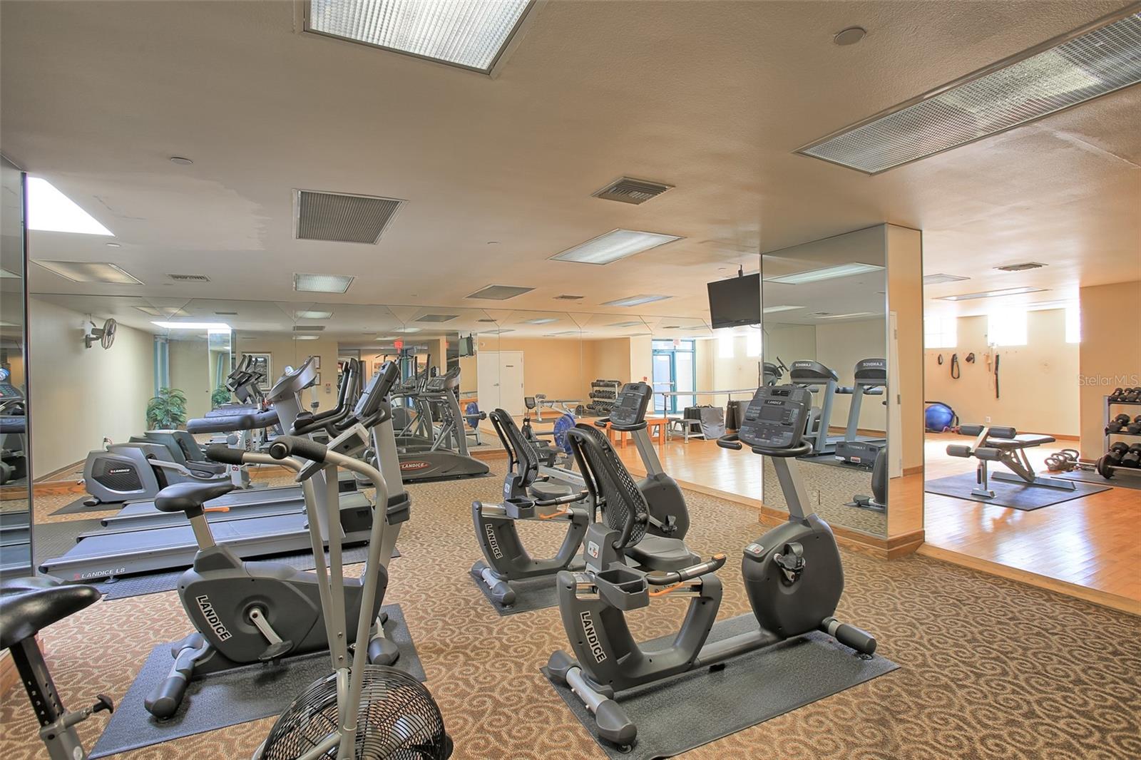 ULTIMAR THREE CONDO - Residential