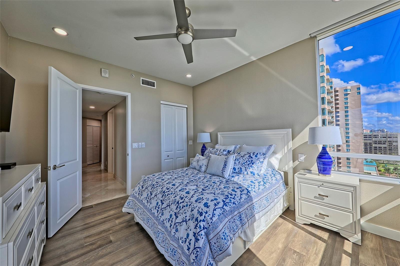 ULTIMAR THREE CONDO - Residential