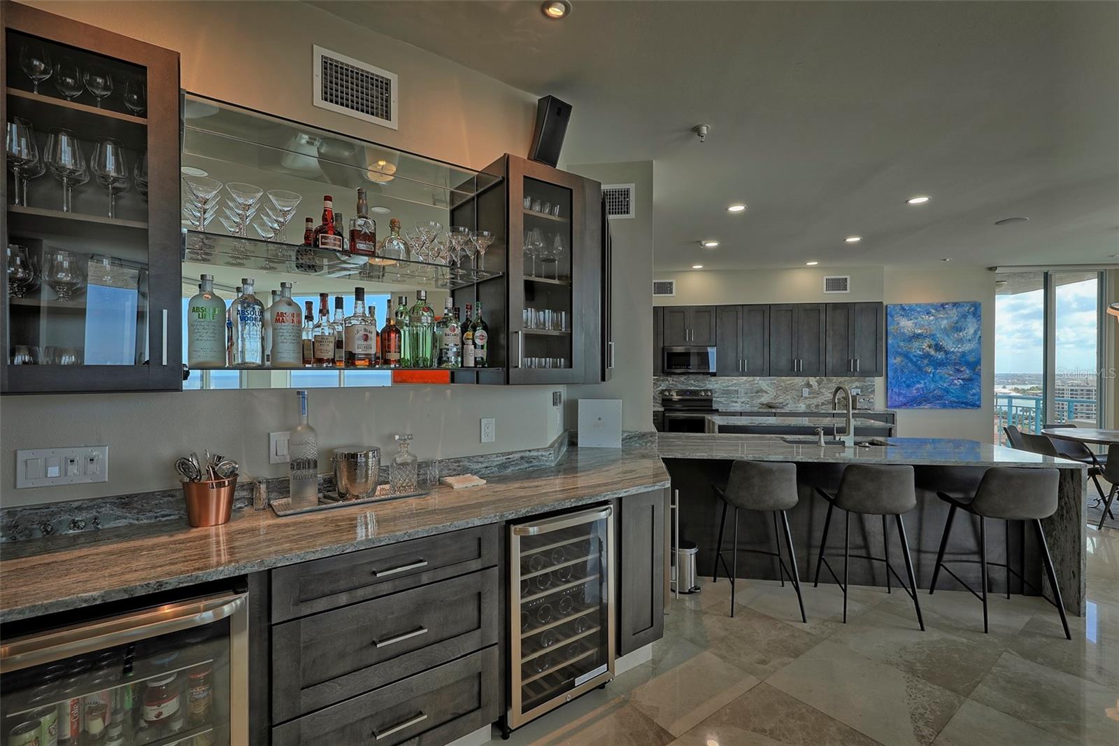 ULTIMAR THREE CONDO - Residential