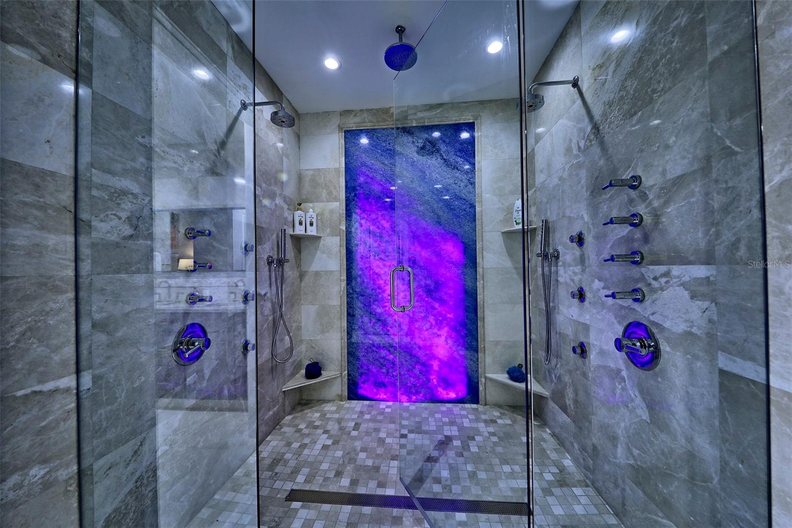 ULTIMAR THREE CONDO - Residential