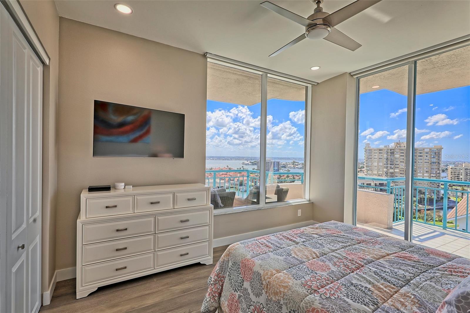 ULTIMAR THREE CONDO - Residential