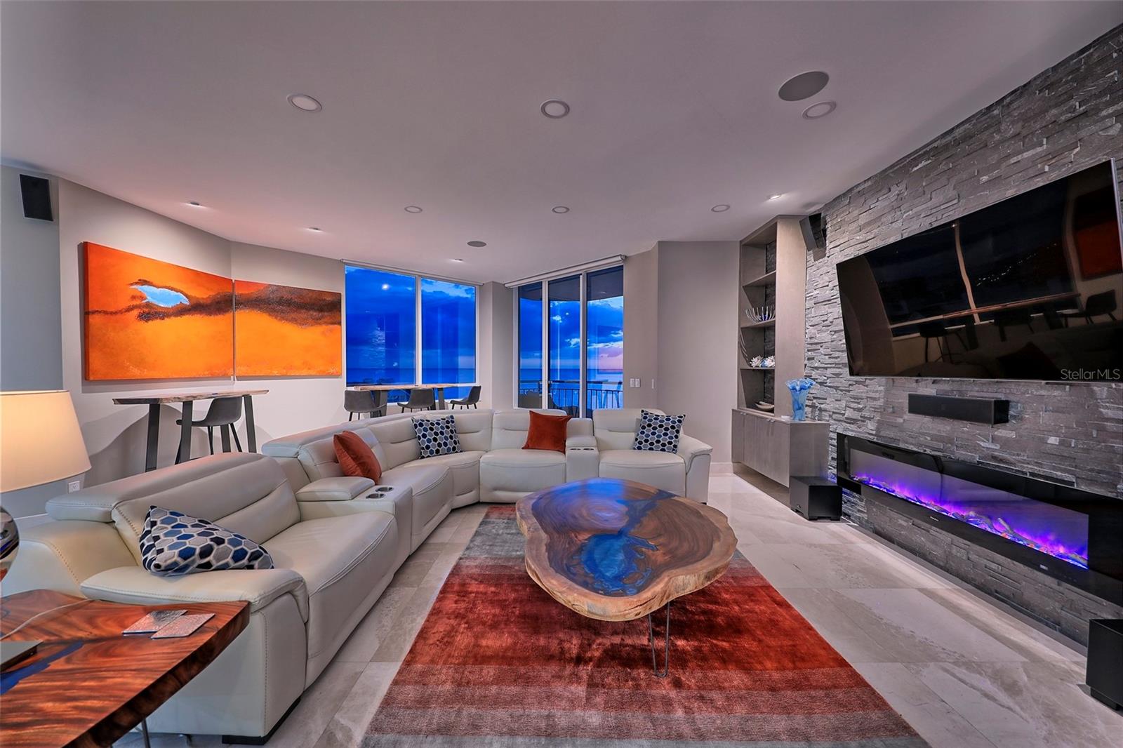 ULTIMAR THREE CONDO - Residential