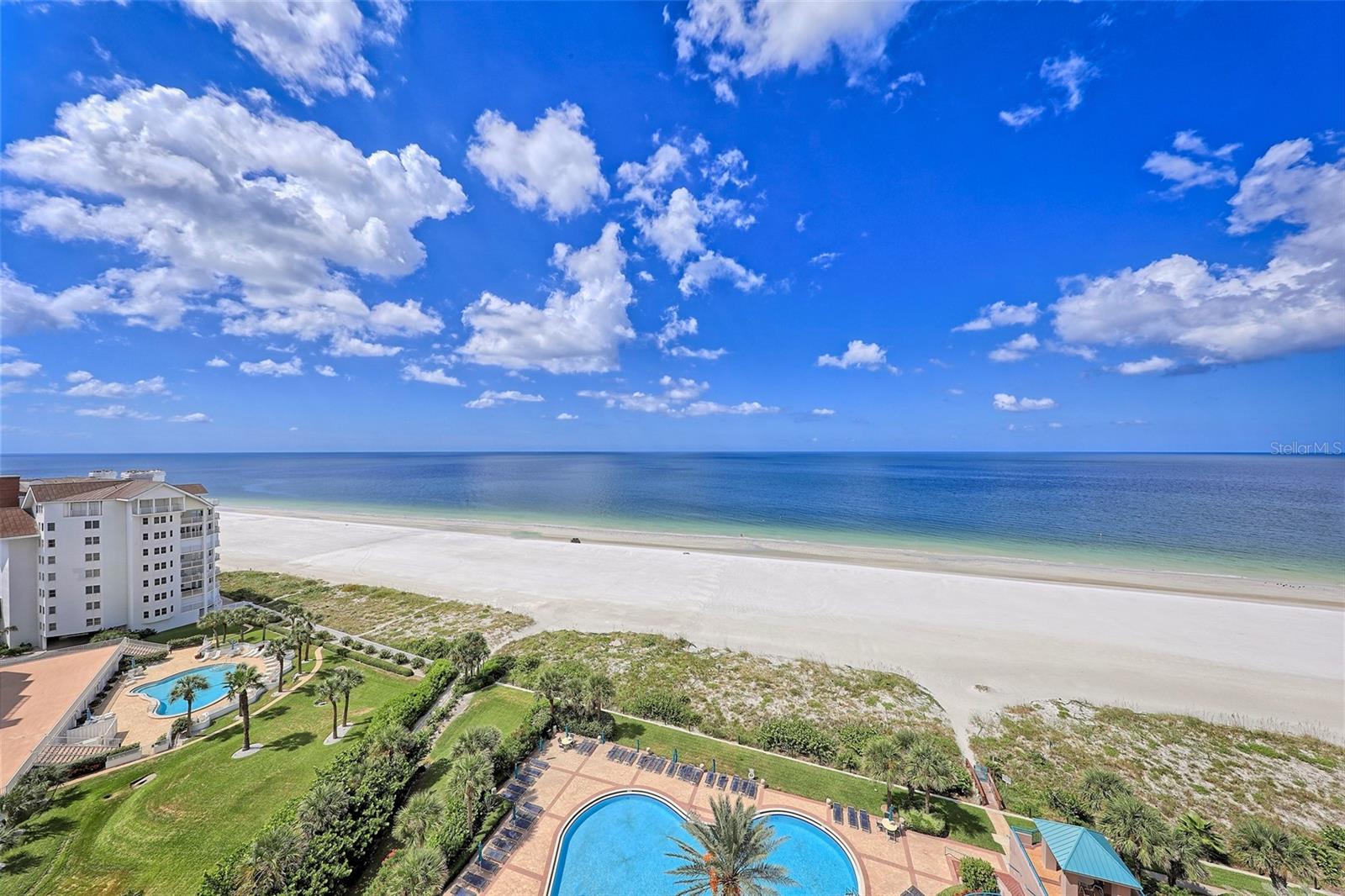ULTIMAR THREE CONDO - Residential