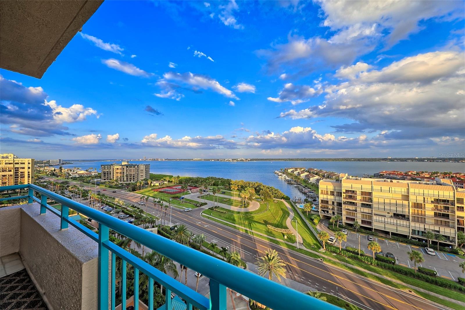 ULTIMAR THREE CONDO - Residential