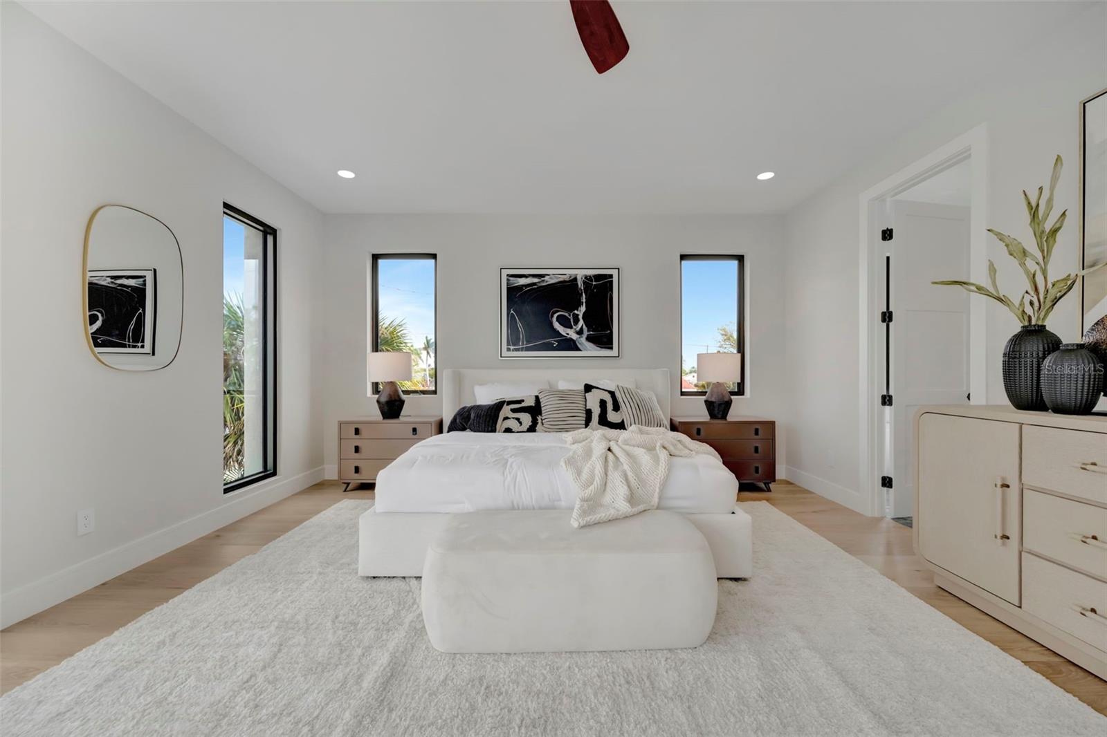 PASADENA ISLE - Residential
