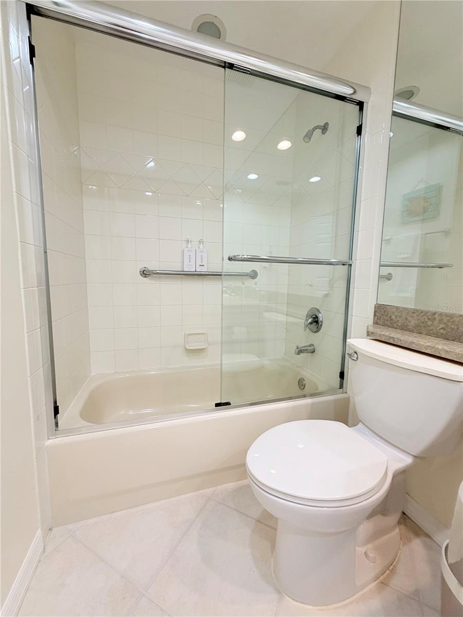 PRESERVE AT LANSBROOK CONDO THE - Residential Lease