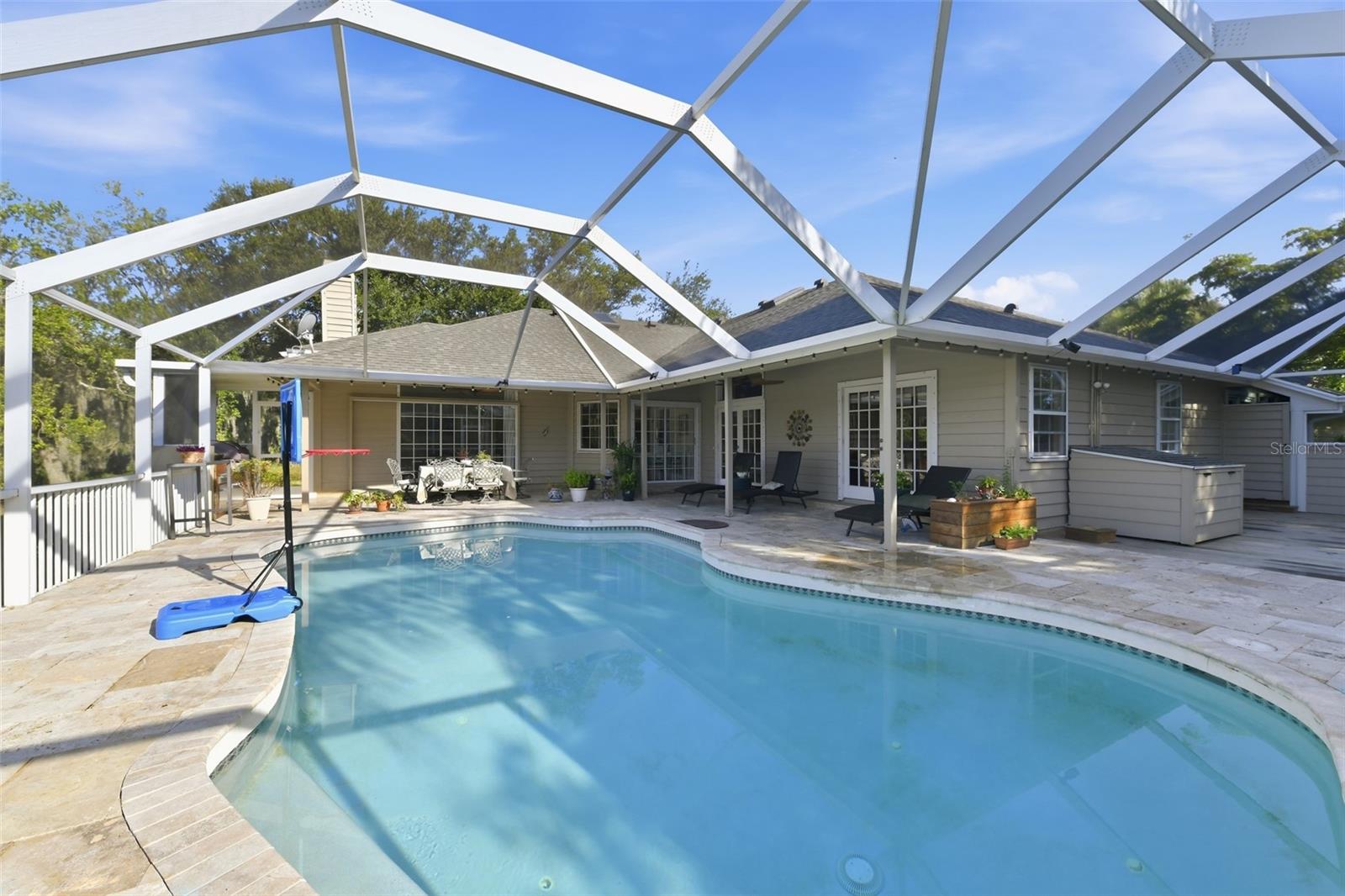 SHERWOOD FOREST - Residential