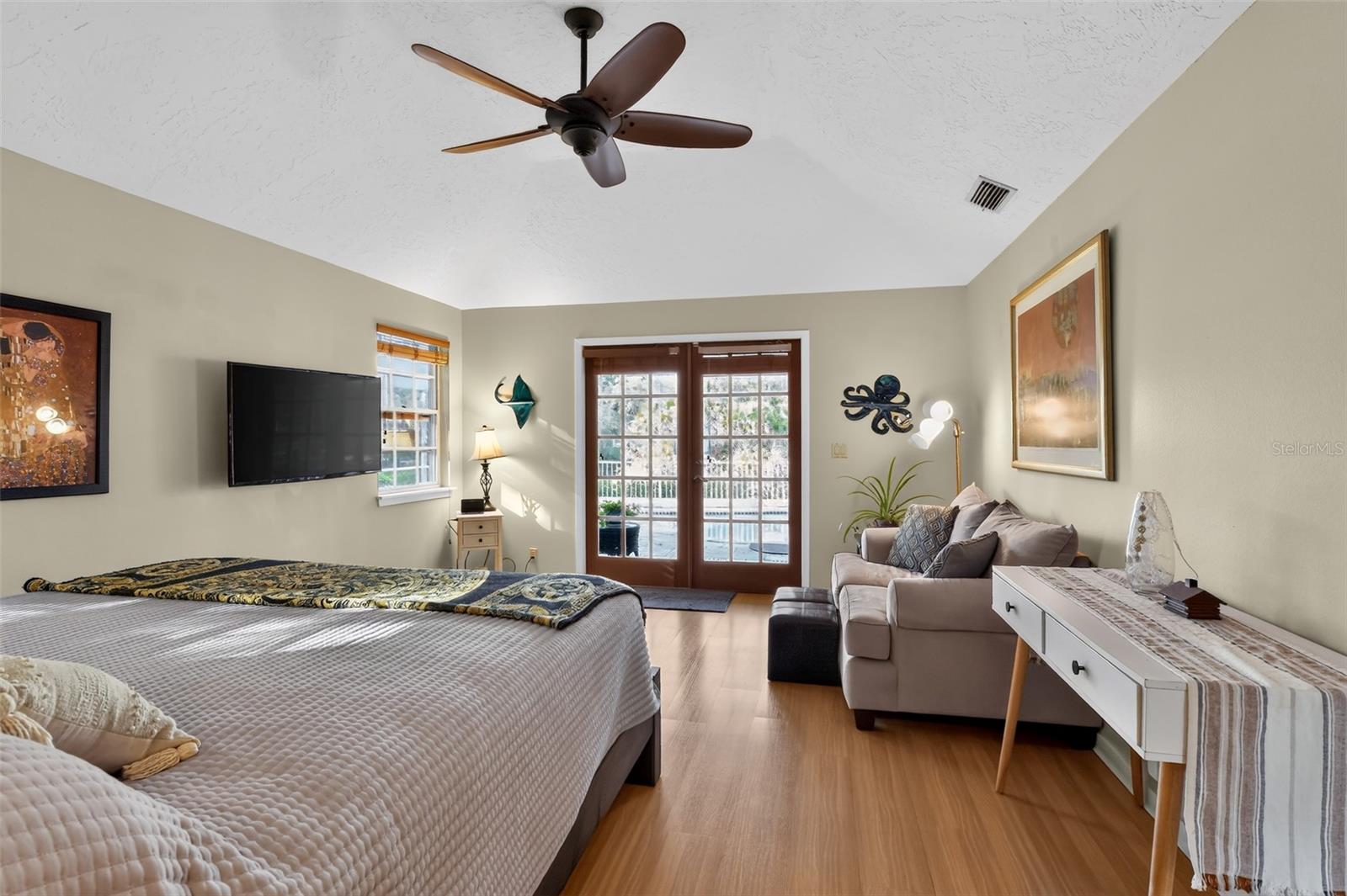 SHERWOOD FOREST - Residential