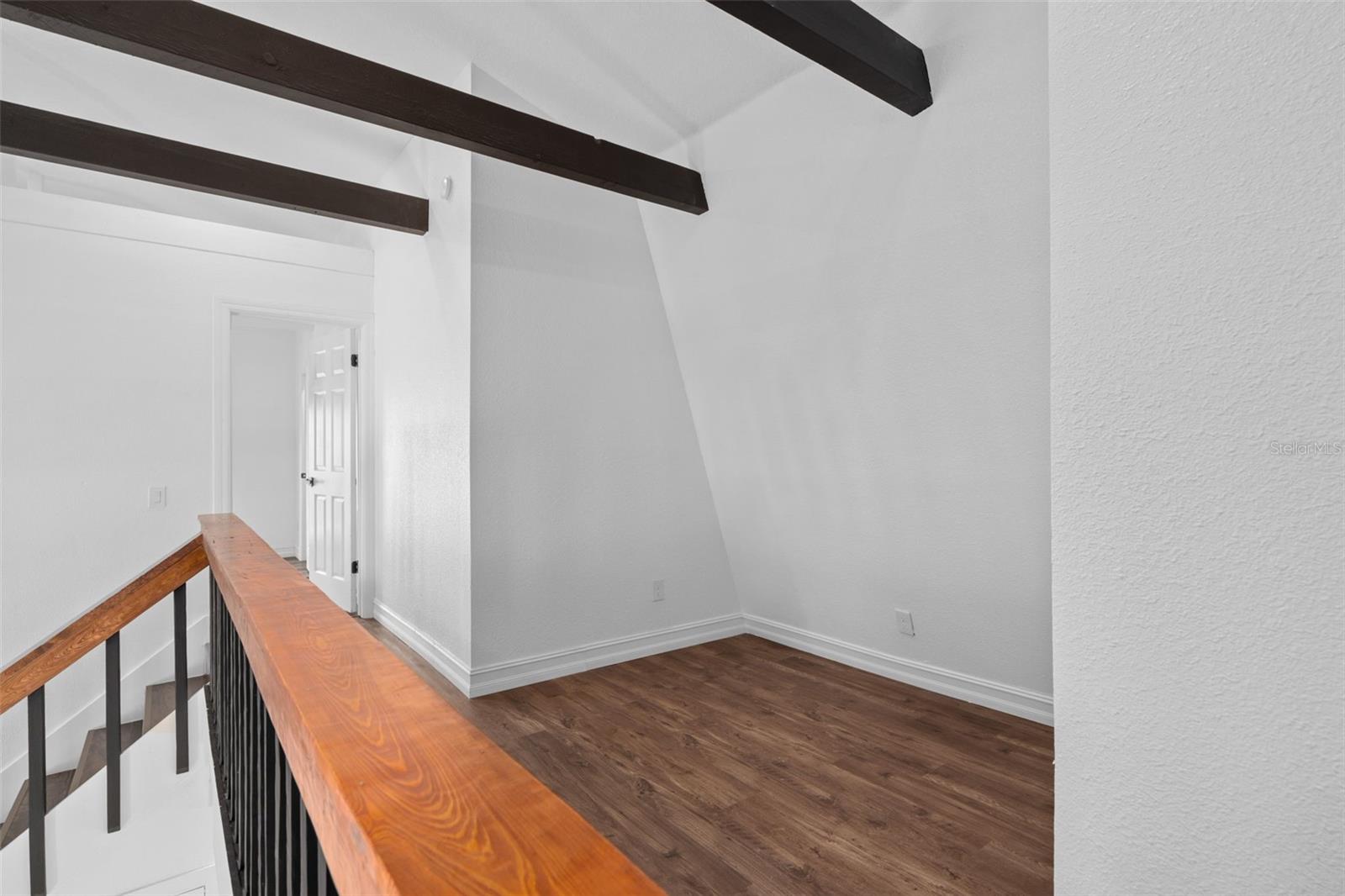 LAKE BOSSE OAKS - Residential