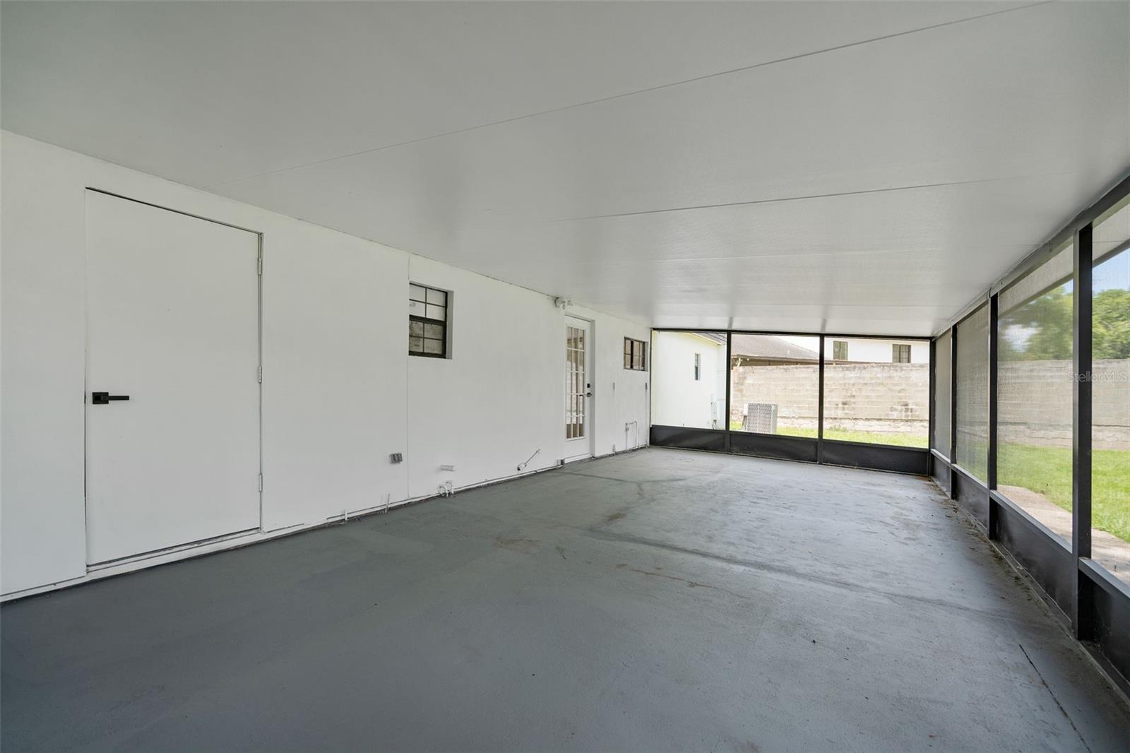 LAKE BOSSE OAKS - Residential