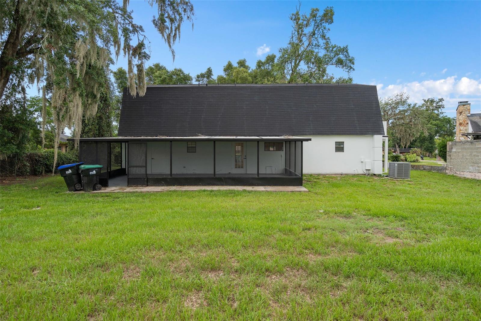 LAKE BOSSE OAKS - Residential