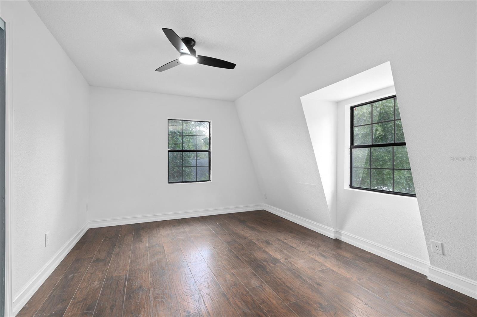 LAKE BOSSE OAKS - Residential
