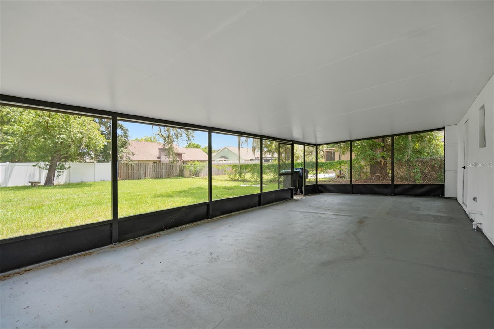 LAKE BOSSE OAKS - Residential