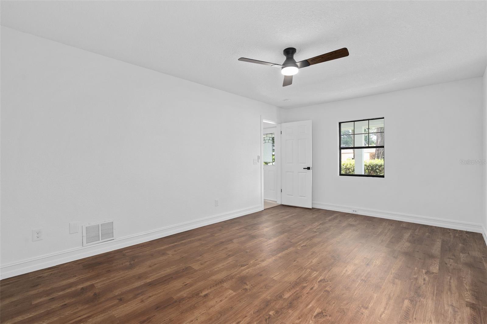LAKE BOSSE OAKS - Residential