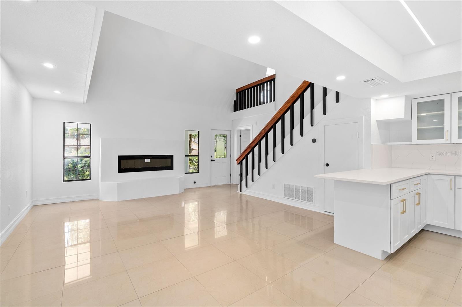 LAKE BOSSE OAKS - Residential