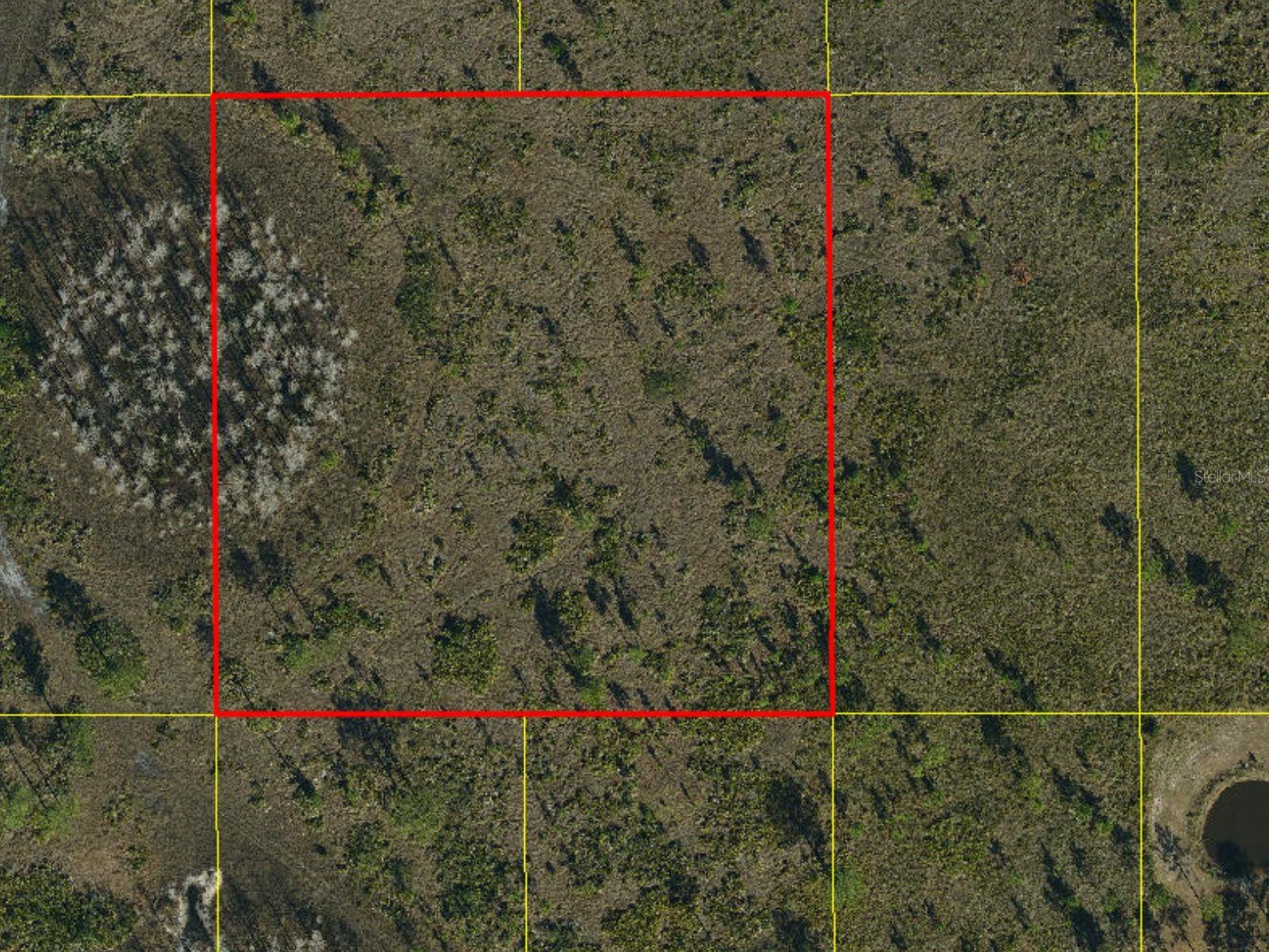 SUBURBAN ESTATES UNIT D UNREC - Land