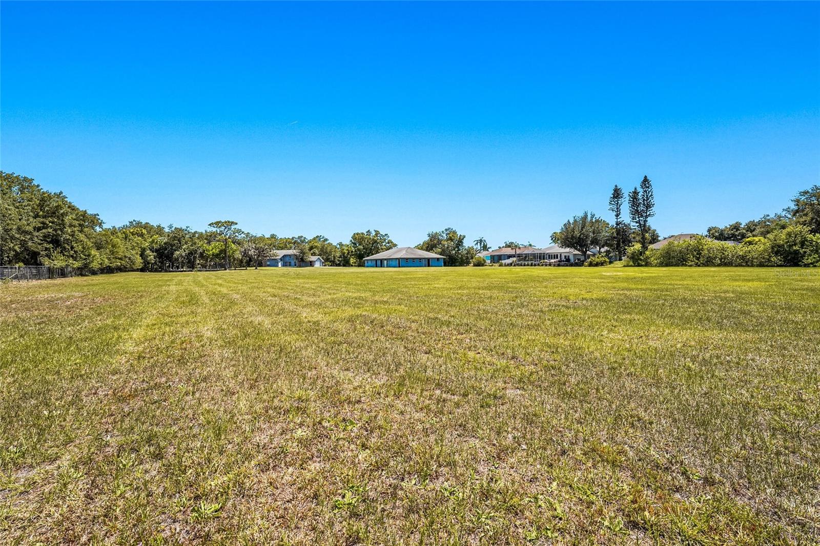 SARASOTA PLANTATIONS - Residential