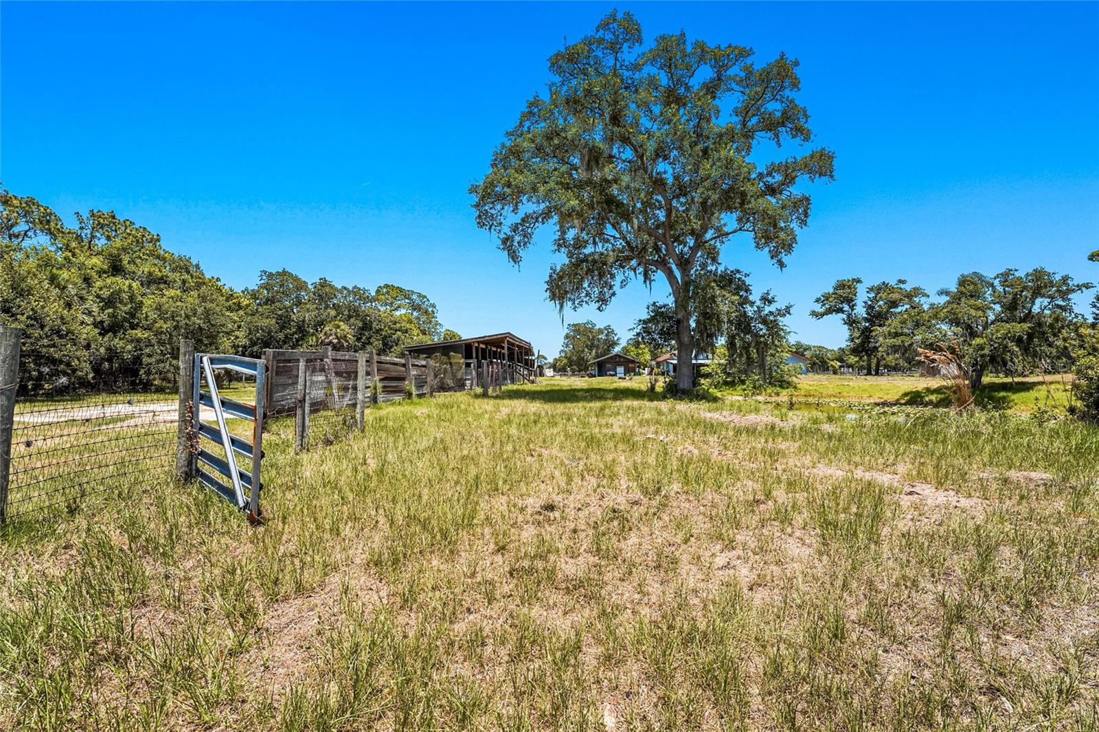 SARASOTA PLANTATIONS - Residential