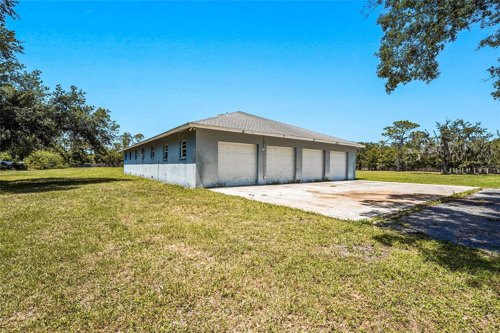 SARASOTA PLANTATIONS - Residential