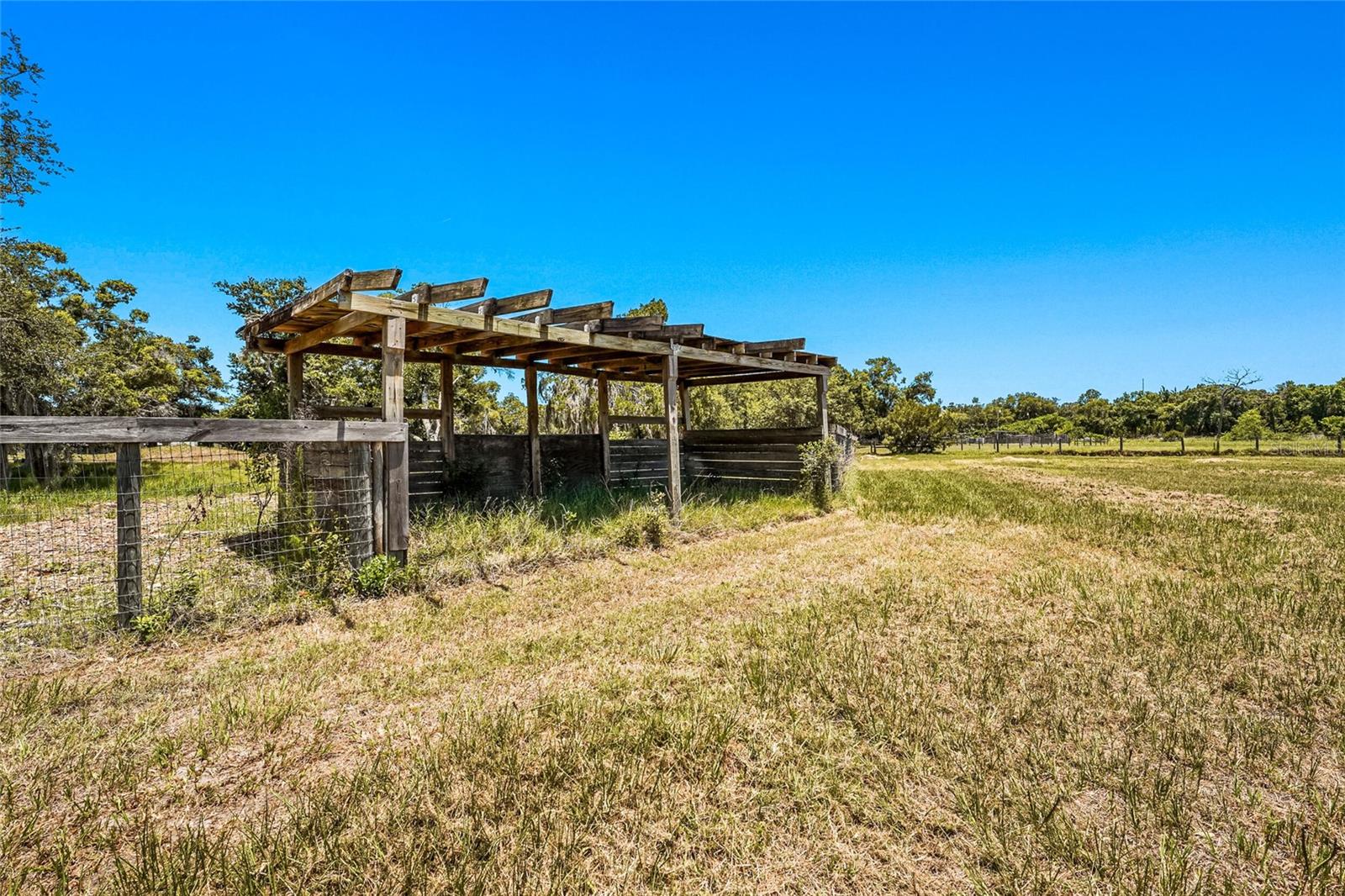 SARASOTA PLANTATIONS - Residential