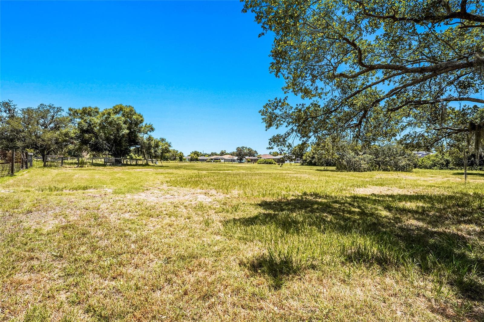 SARASOTA PLANTATIONS - Residential