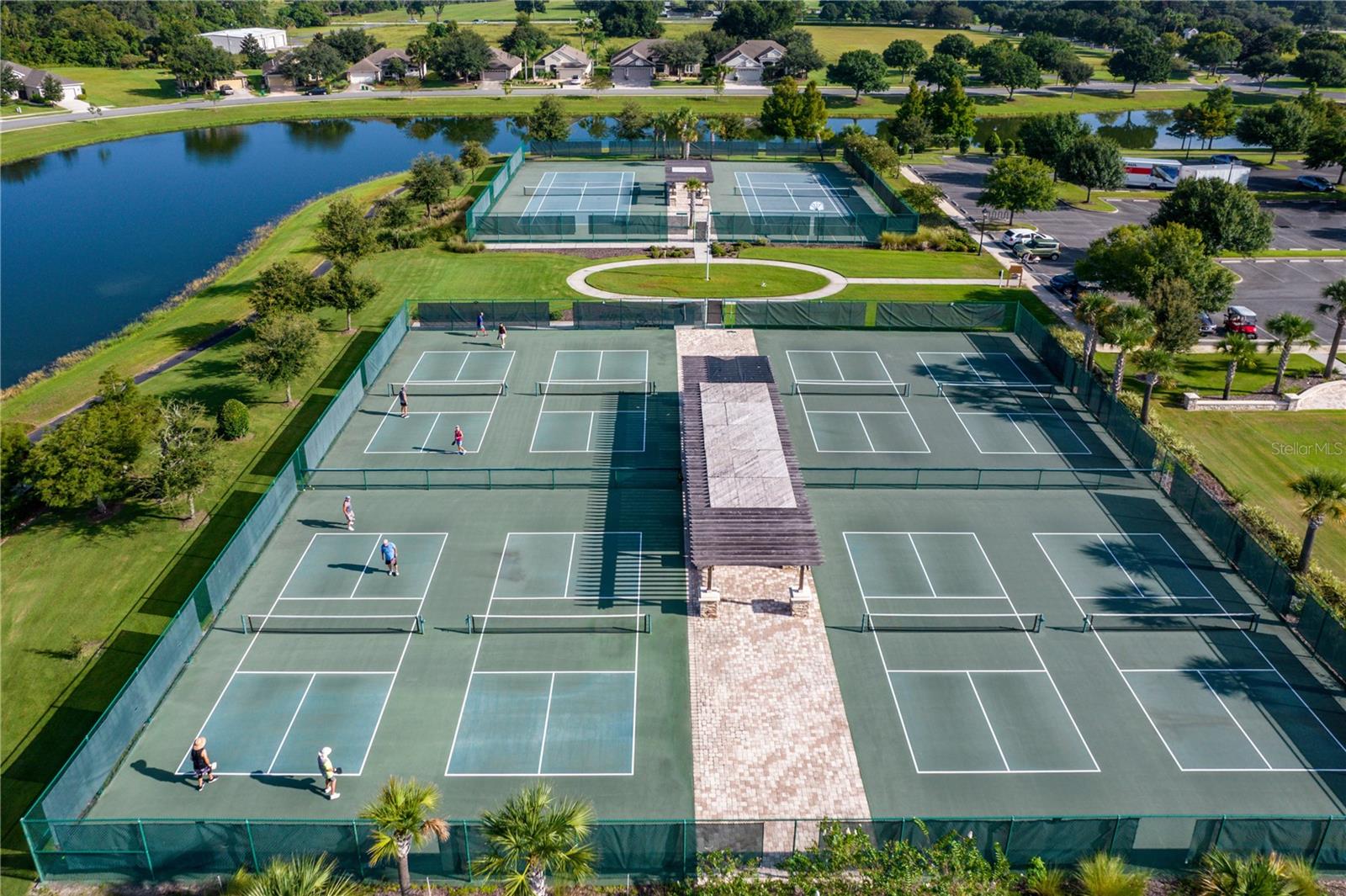 LAKES OF MOUNT DORA - Residential