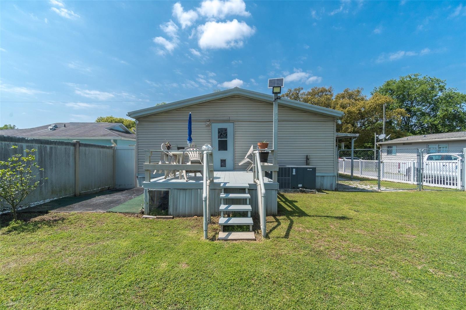 ACREAGE - Residential