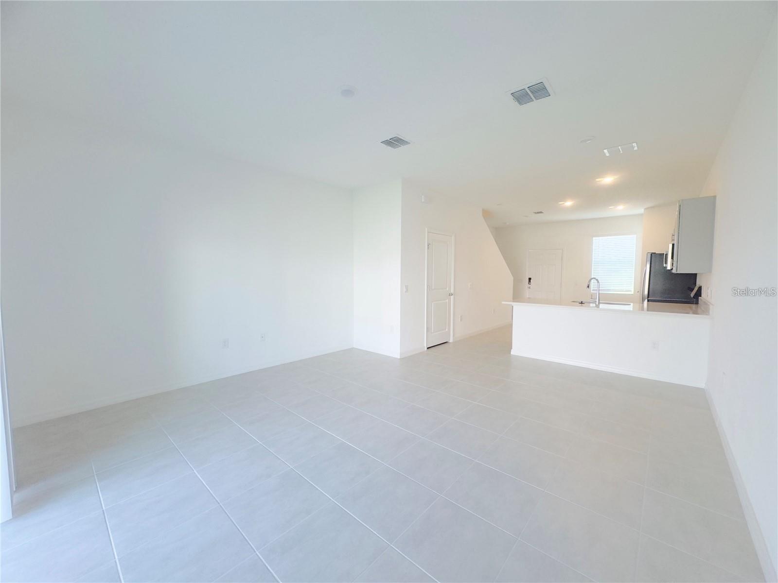 WEST VIEW - Residential Lease