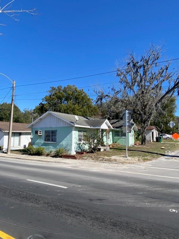 Fantastic location in the heart of Dunnellon, FL on a very busy corner!  Excellent layout for a DRIVE-THROUGH on 2 lots (.34 acres) Highly visible with strong traffic counts on a 4 lane highway (US 41/Williams St & E. McKinney Ave.) Properties are surrounded by a gas station, bank and medical office. This is a vibrant area, buzzing with activity to and from the Walmart Supercenter, Publix and many shops and restaurants! Zoned B3 commercial, which refers to the Central Business District, and accommodates a wide range of specialized commercial. 
Approximate Distances:
4.5 miles to rainbow springs
20 miles to World Equestrian Center
15.5 miles to 3 Sisters Springs and Manatee tours in Crystal River FL.
.5 miles from CVS, Ace Hardware and Publix, auto parts store and KFC.
1 mile from Walmart Supercenter