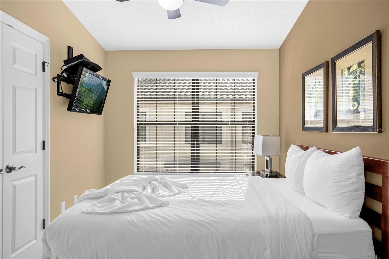 ENCHANTED GDN 1 CONDO BLDG 109 - Residential