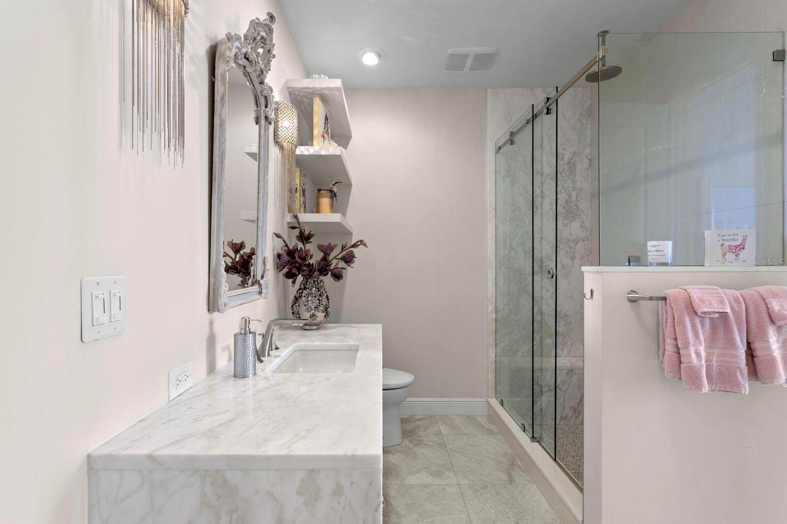CASTILLO AT WESTSHORE YACHT CL - Residential