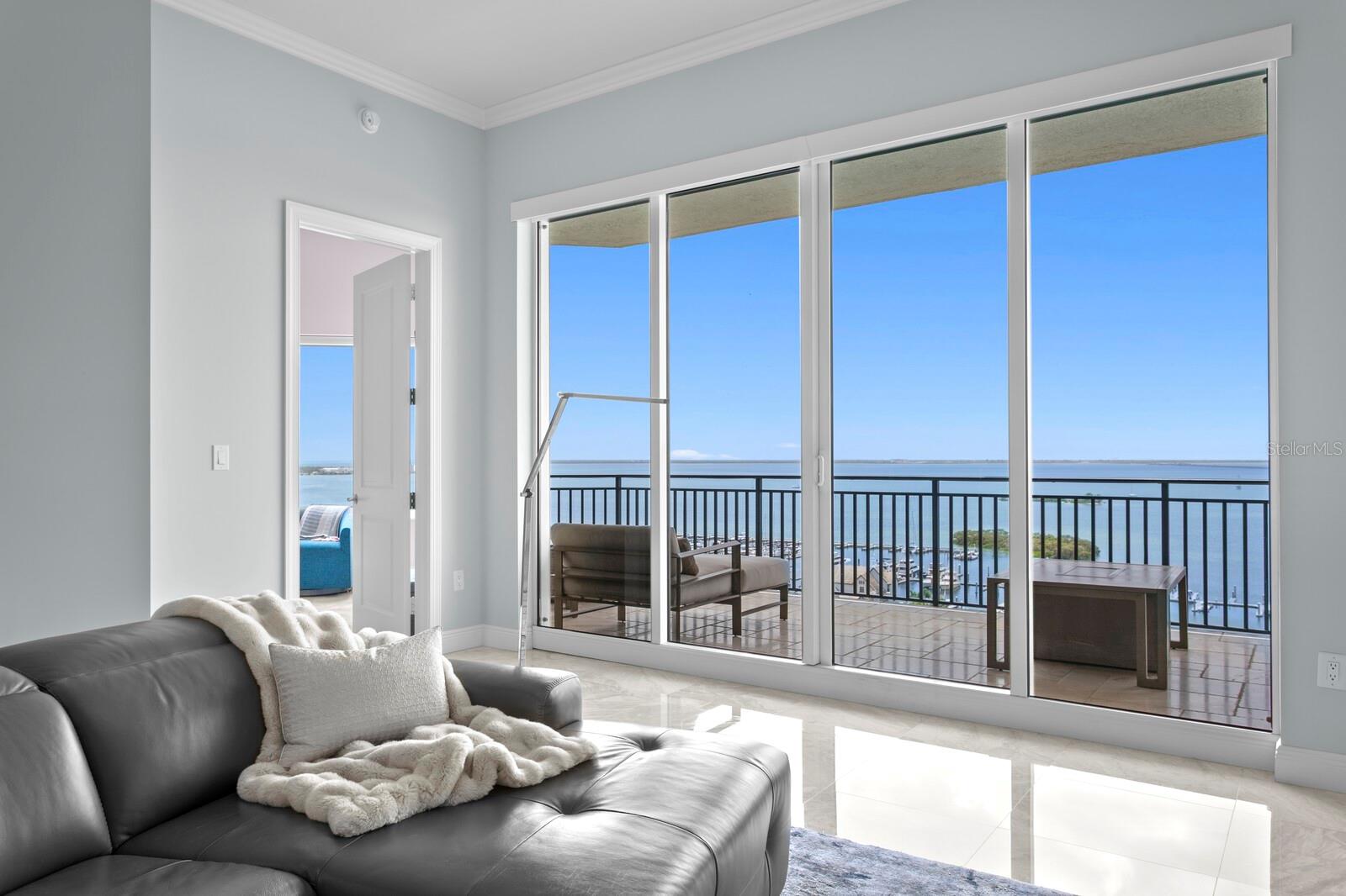 CASTILLO AT WESTSHORE YACHT CL - Residential