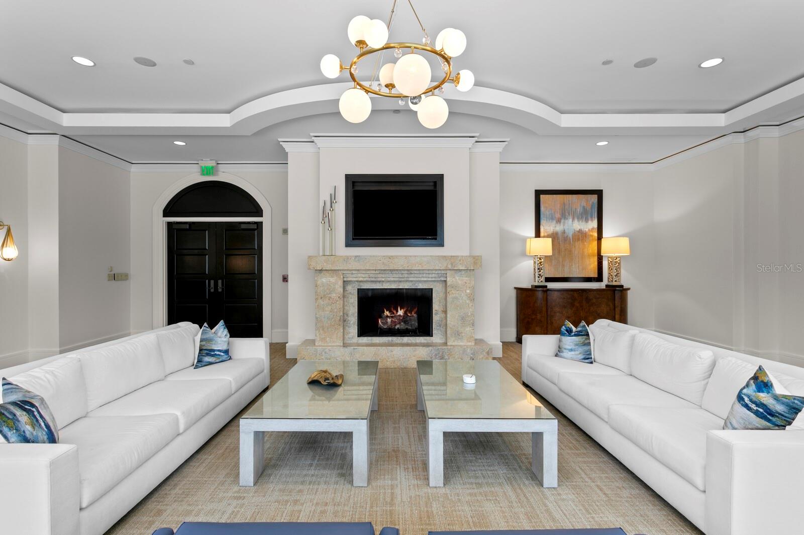 CASTILLO AT WESTSHORE YACHT CL - Residential