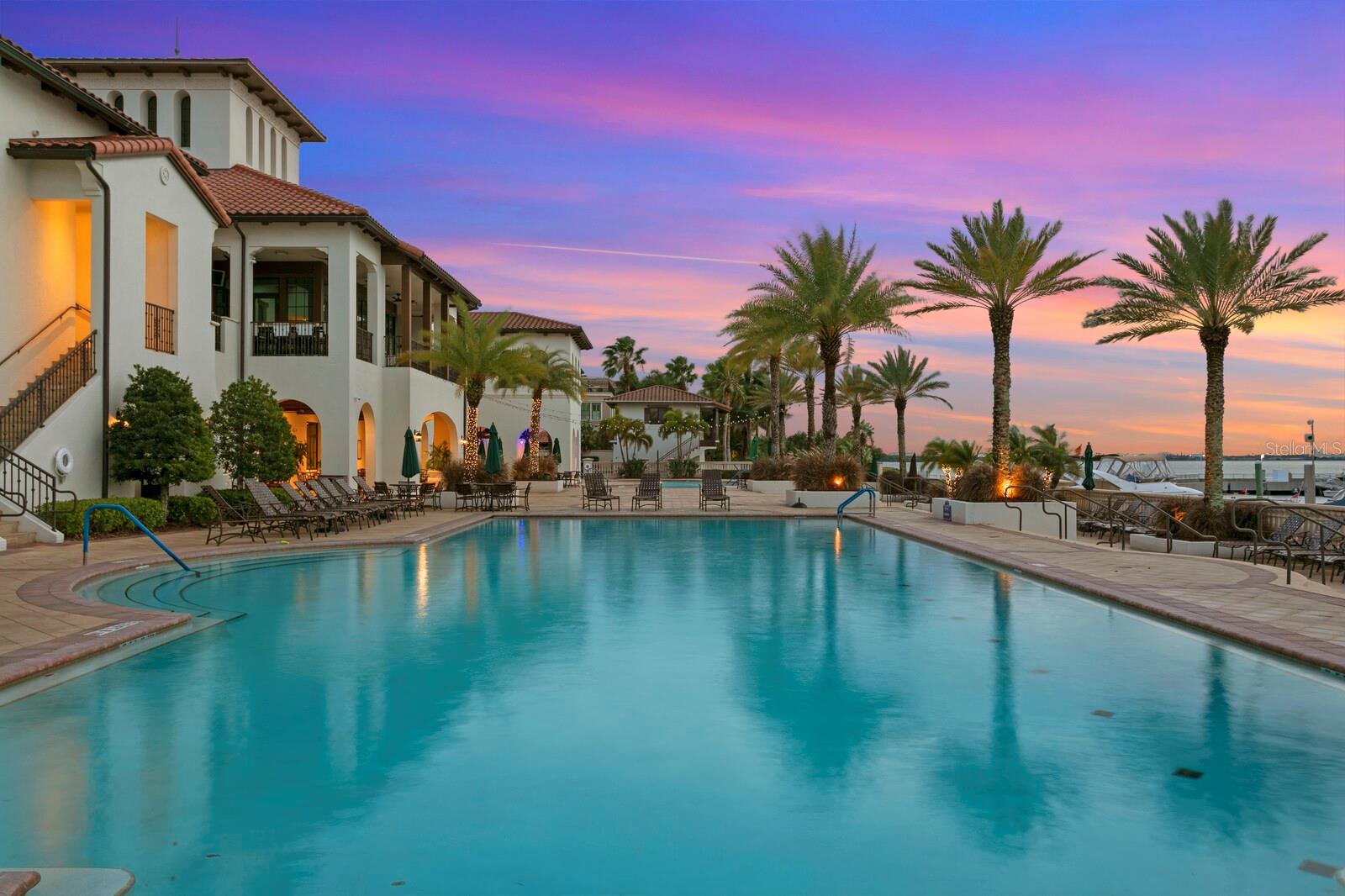 CASTILLO AT WESTSHORE YACHT CL - Residential