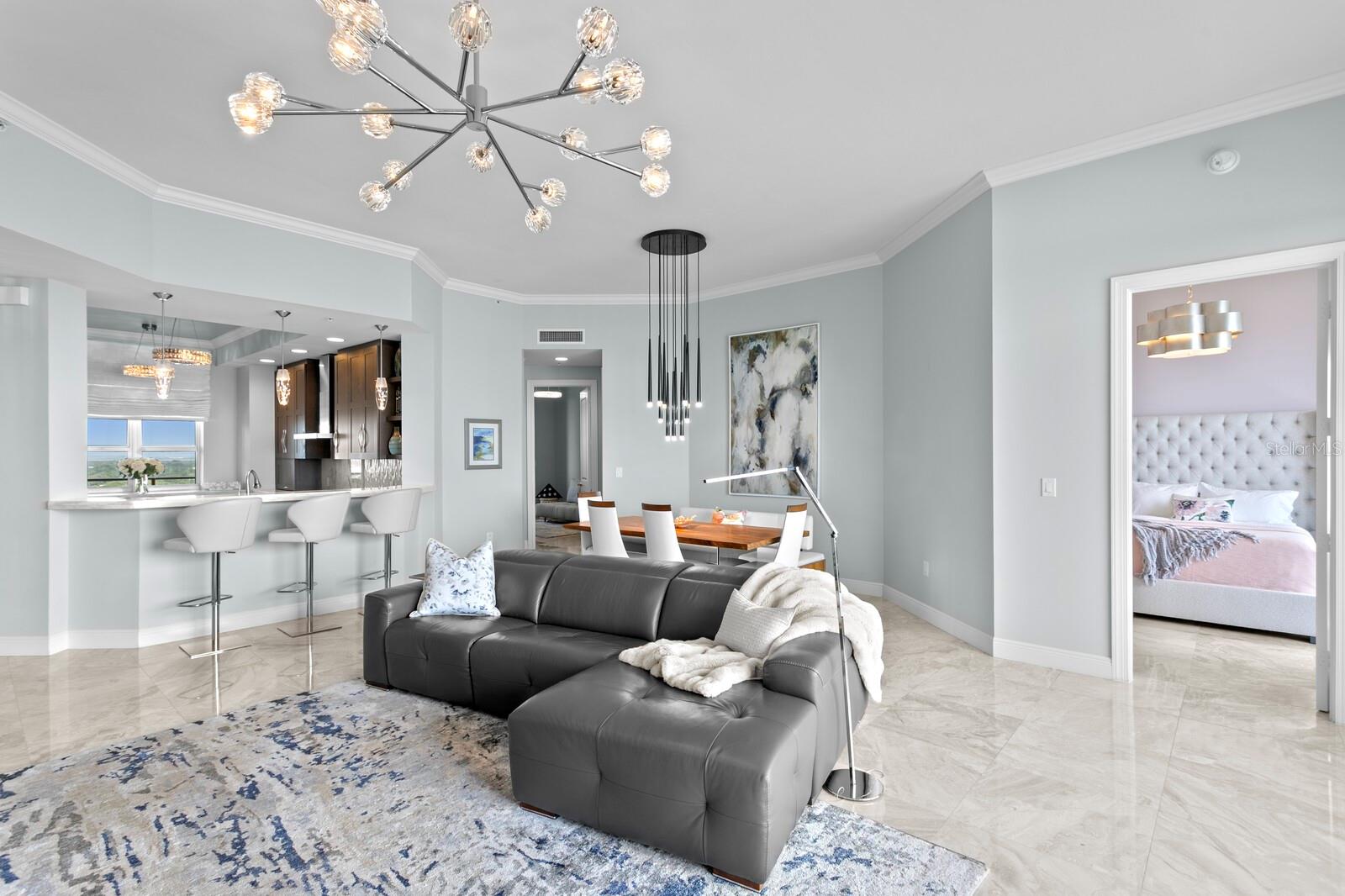 CASTILLO AT WESTSHORE YACHT CL - Residential