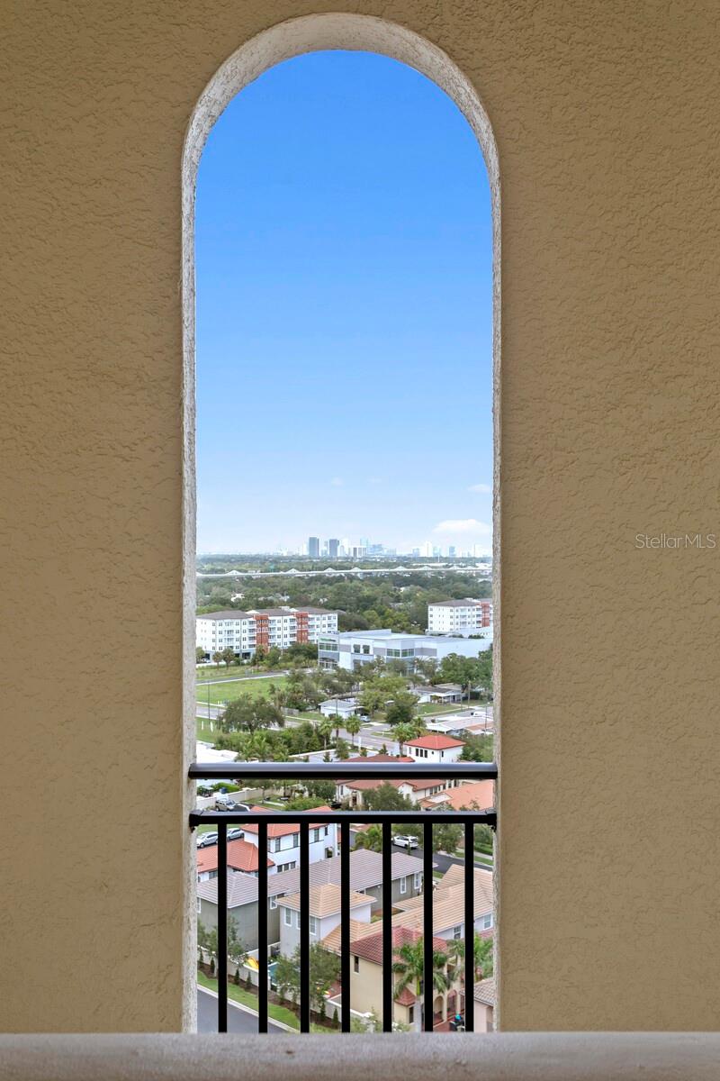 CASTILLO AT WESTSHORE YACHT CL - Residential