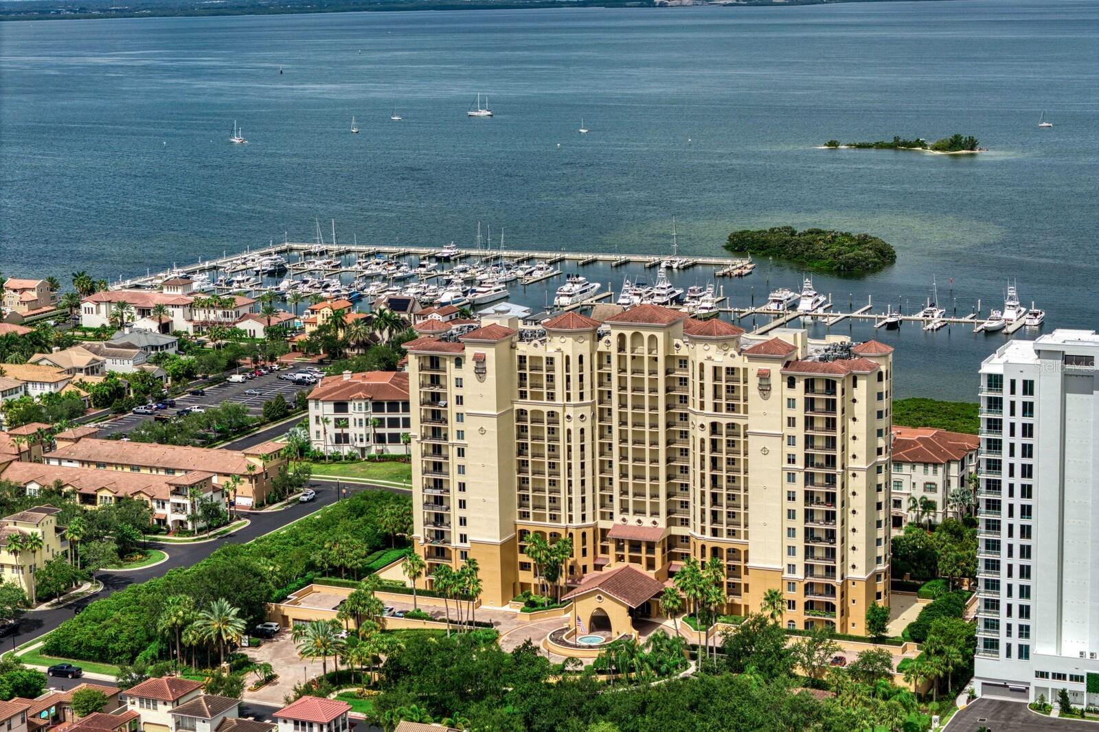 CASTILLO AT WESTSHORE YACHT CL - Residential