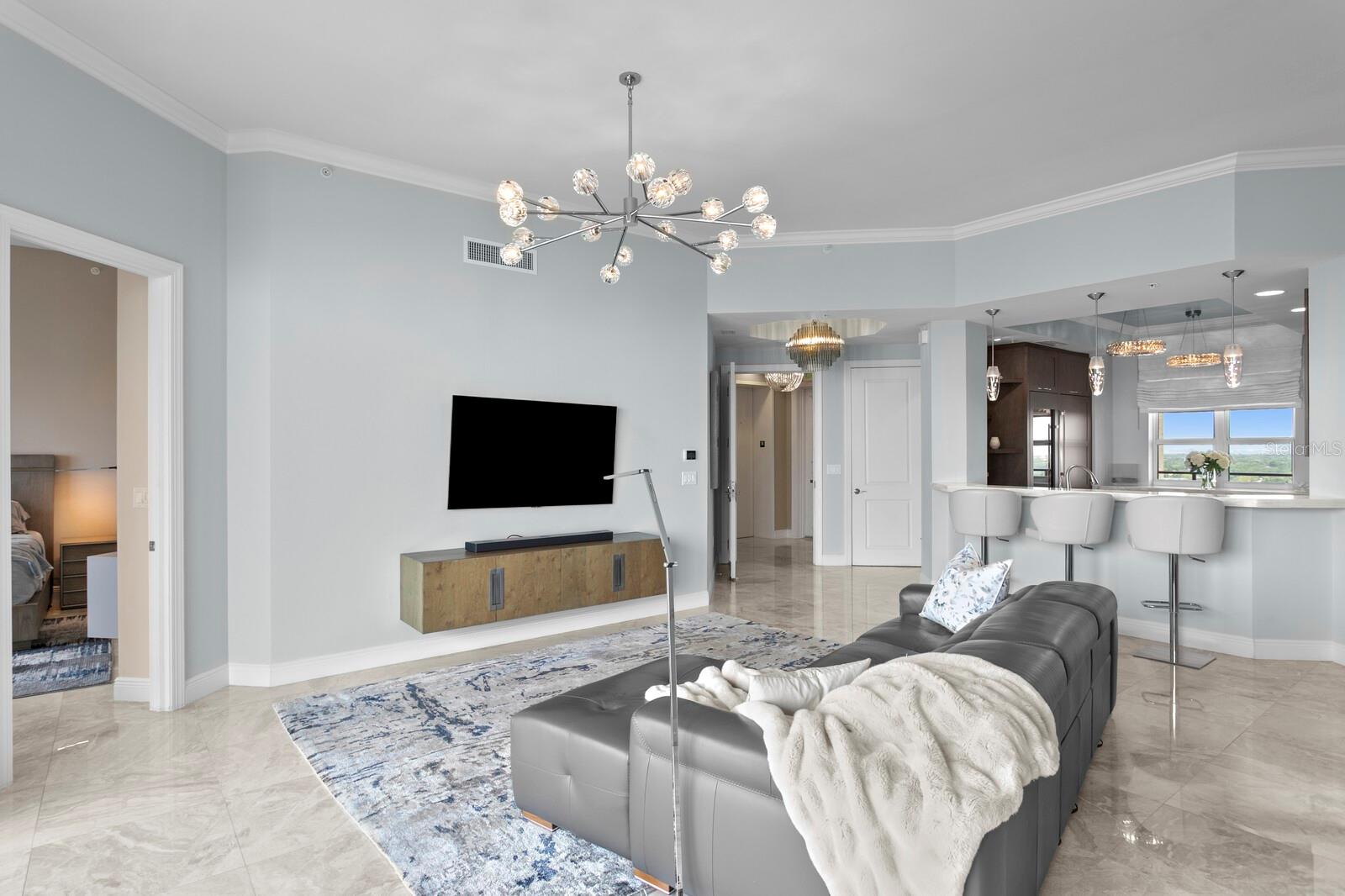 CASTILLO AT WESTSHORE YACHT CL - Residential