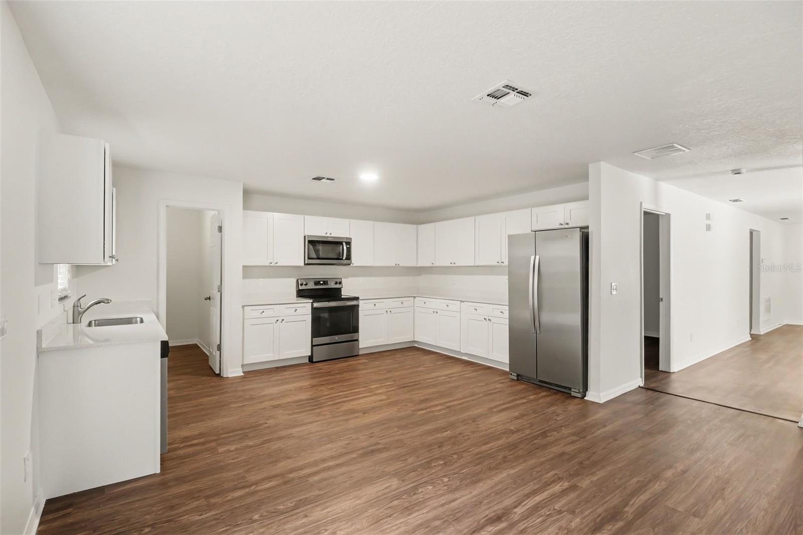 WATERFORD TRAILS PH 2 EAST VLG - Residential