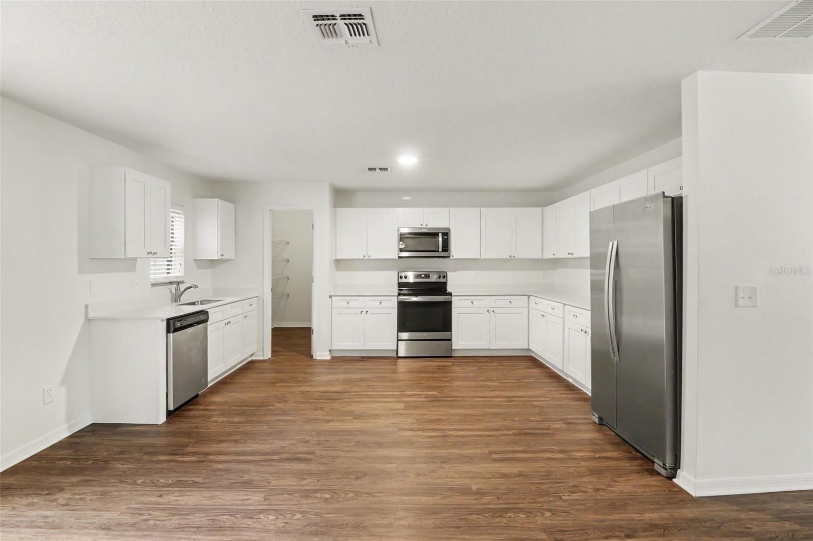 WATERFORD TRAILS PH 2 EAST VLG - Residential