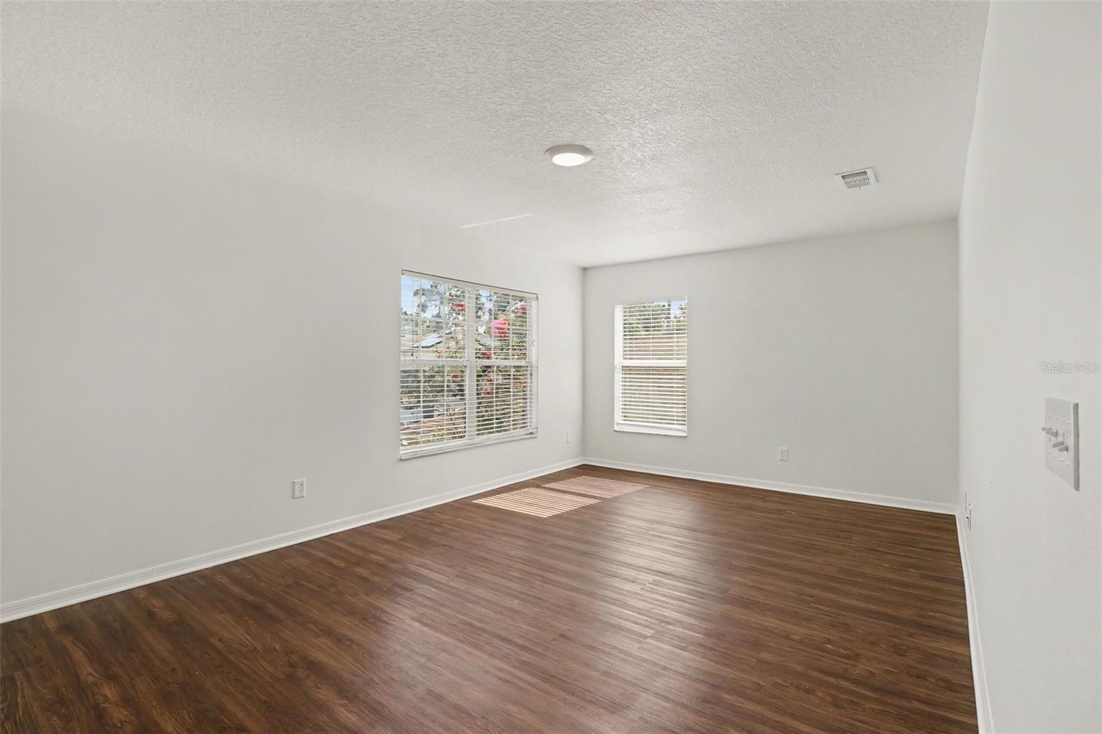 WATERFORD TRAILS PH 2 EAST VLG - Residential
