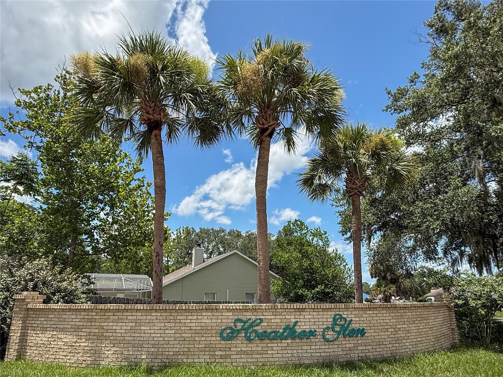 HEATHER GLEN - Residential