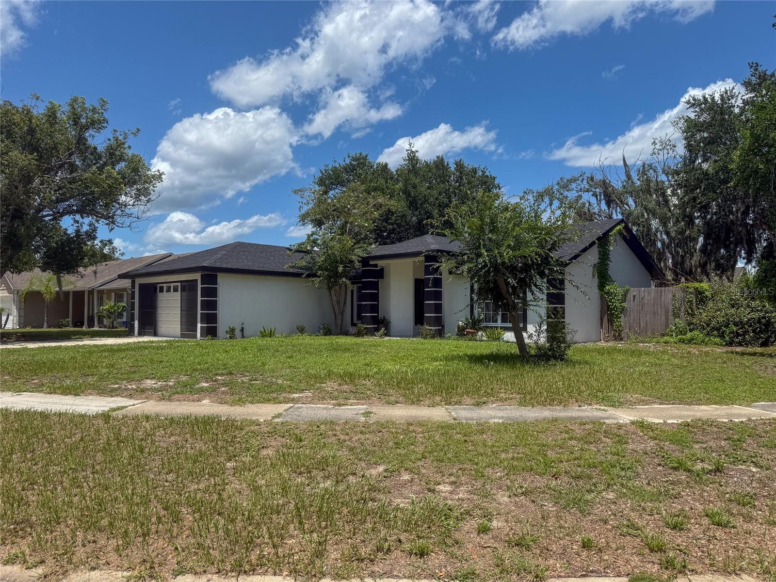 HEATHER GLEN - Residential