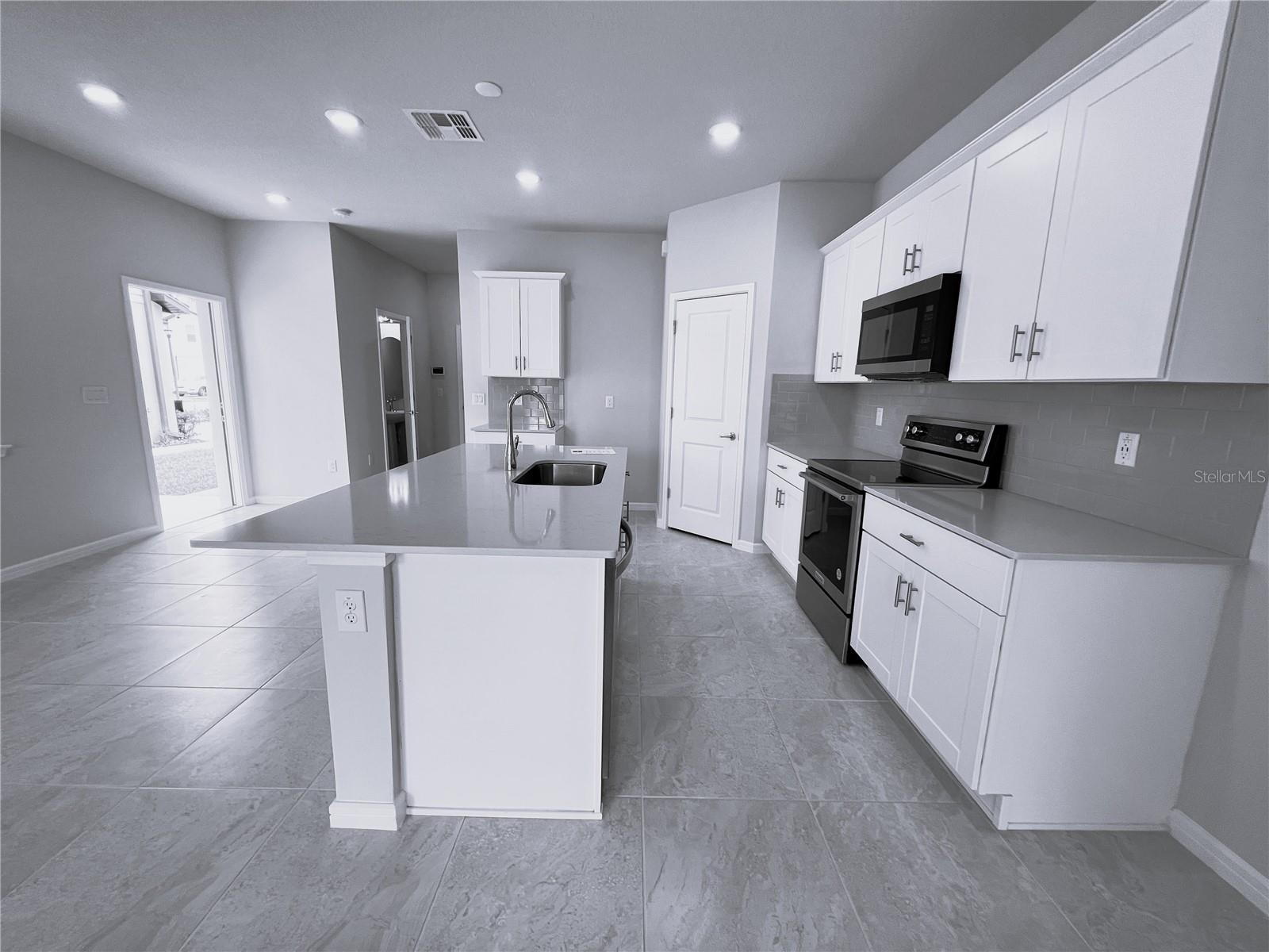 OAKSTEAD TWNHMS - Residential