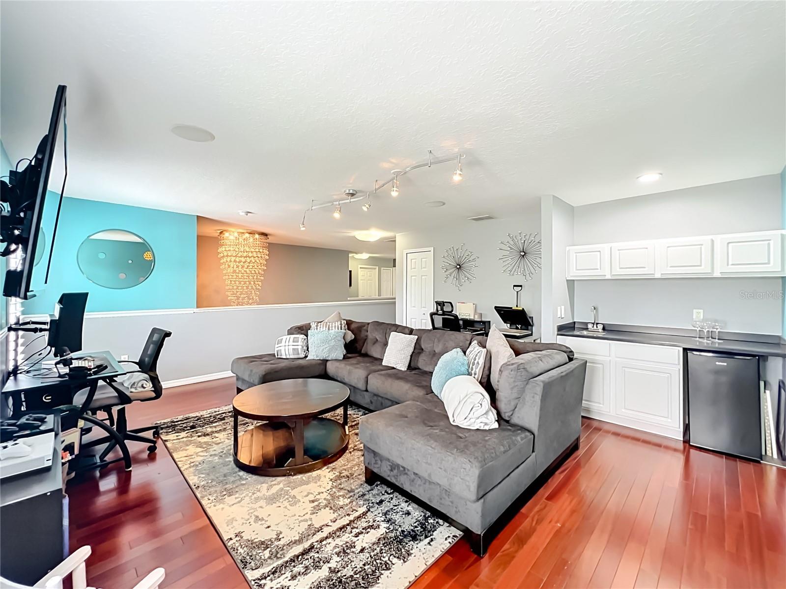 STONEYBROOK UN X1 - Residential